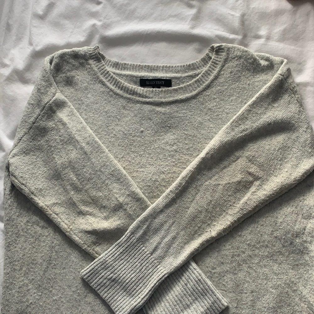 Ellen Tracy grey sweater